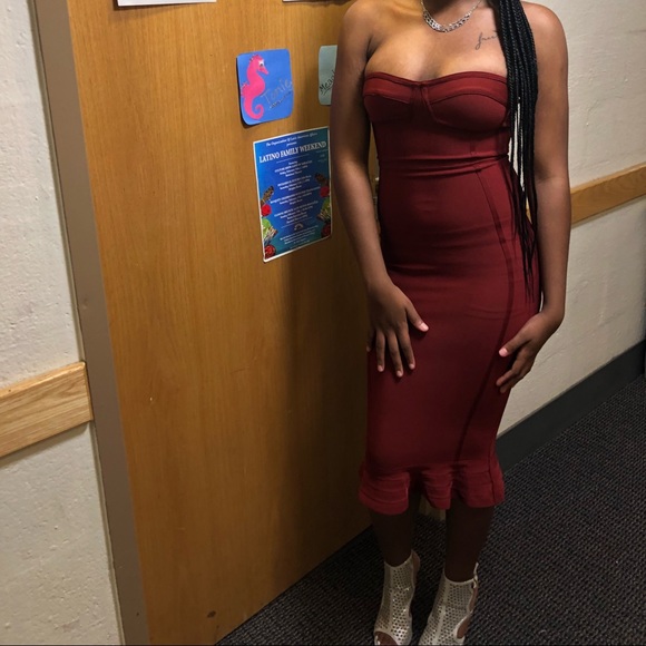 Red Wine Bandage Dress - Picture 3 of 5